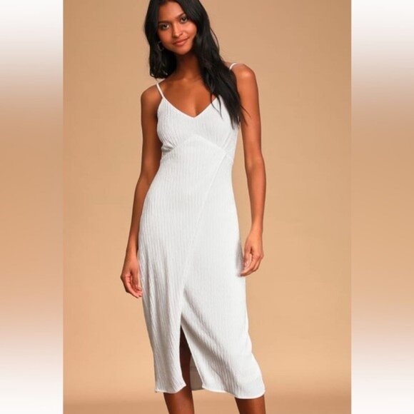 Lulus View And I White Tie Back Faux Wrap Midi Dress NWT - Picture 1 of 6